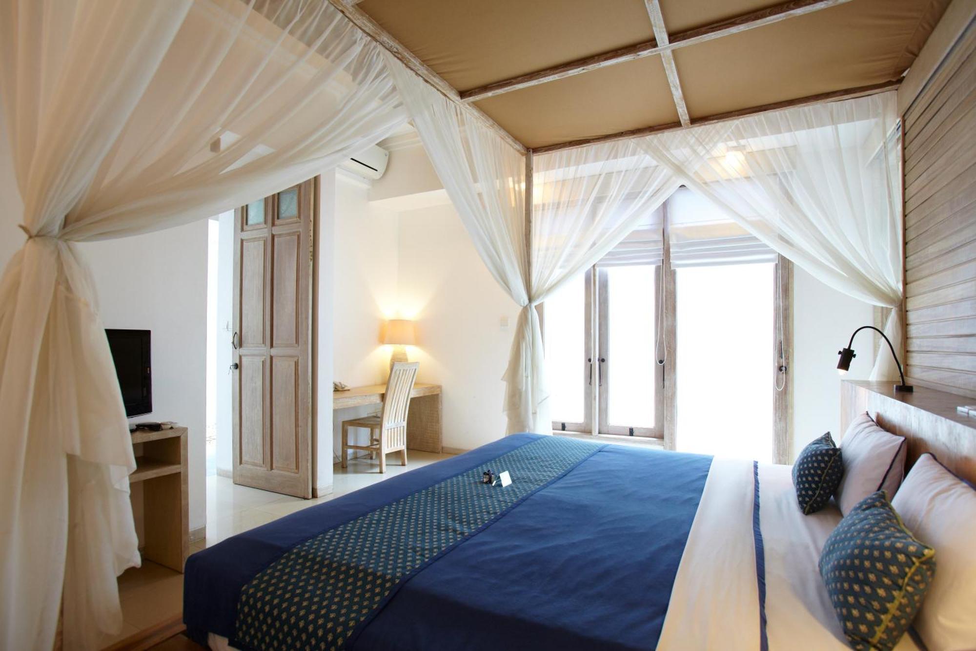 Artemis Villa Hotel Семиньяк Экстерьер фото