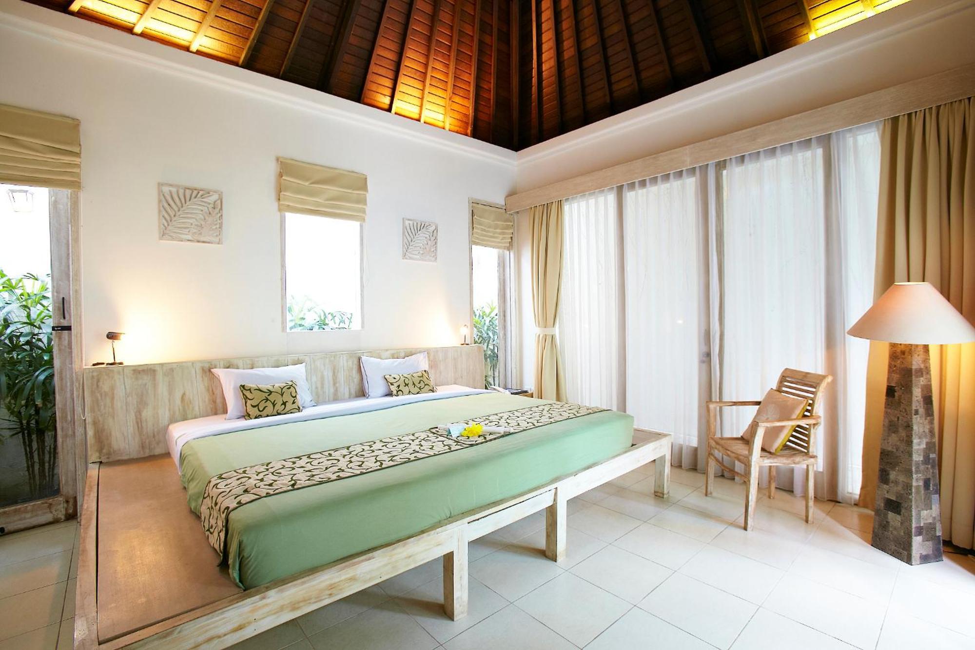 Artemis Villa Hotel Семиньяк Экстерьер фото