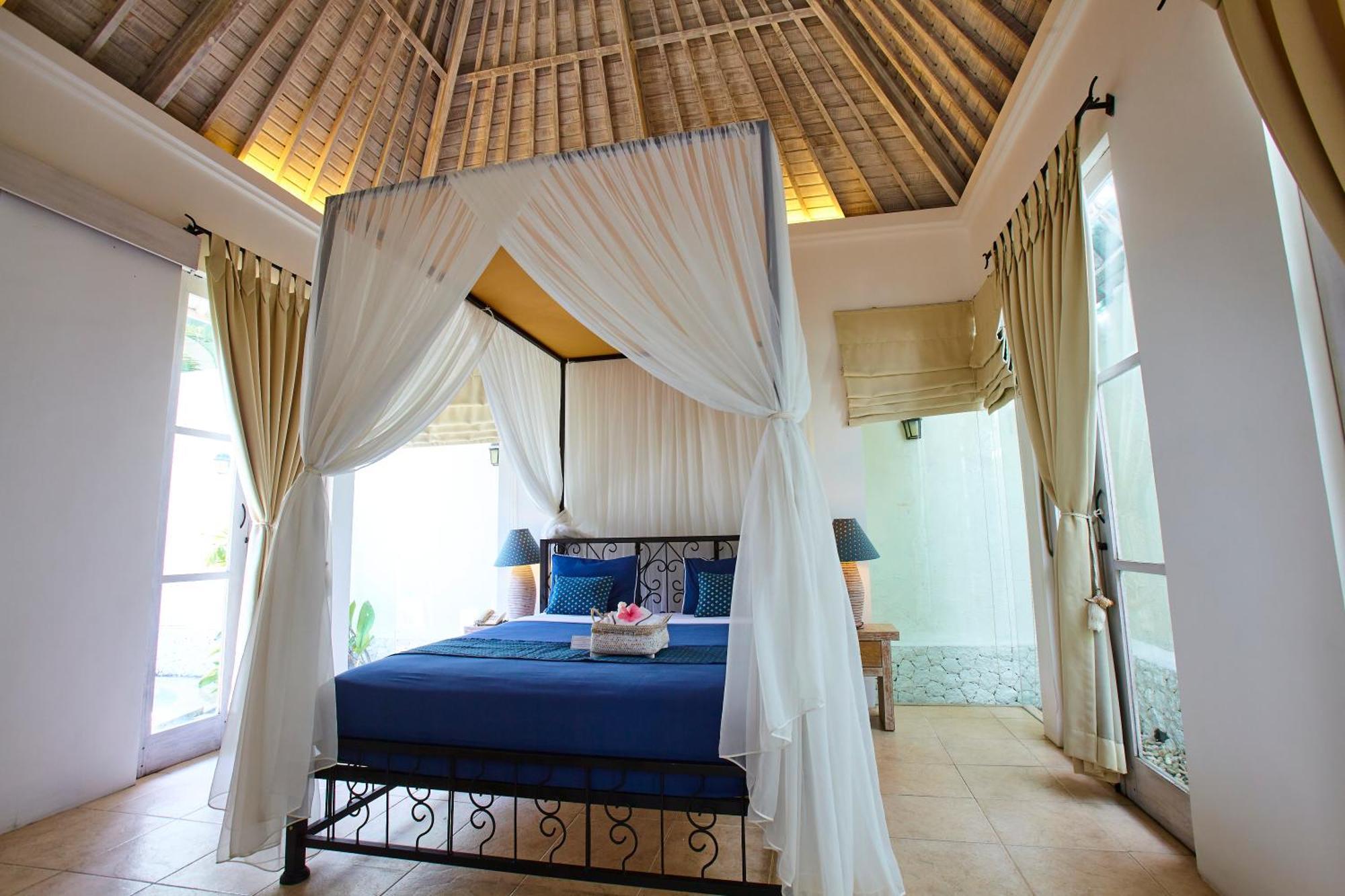 Artemis Villa Hotel Семиньяк Экстерьер фото